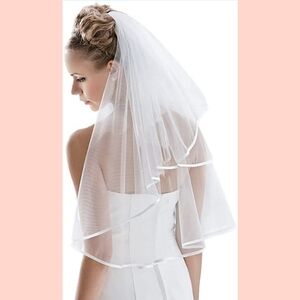 👰Brand: KBYHZ Women'sTulle veil Satin Edges With Comb Bridal Wedding Veil